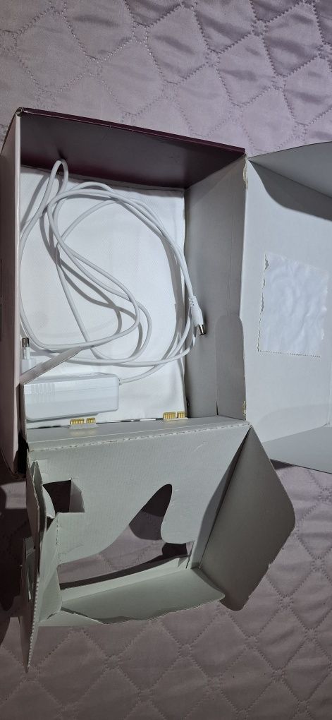 Фотоепилатор Philips Lumea Advanced SC1998