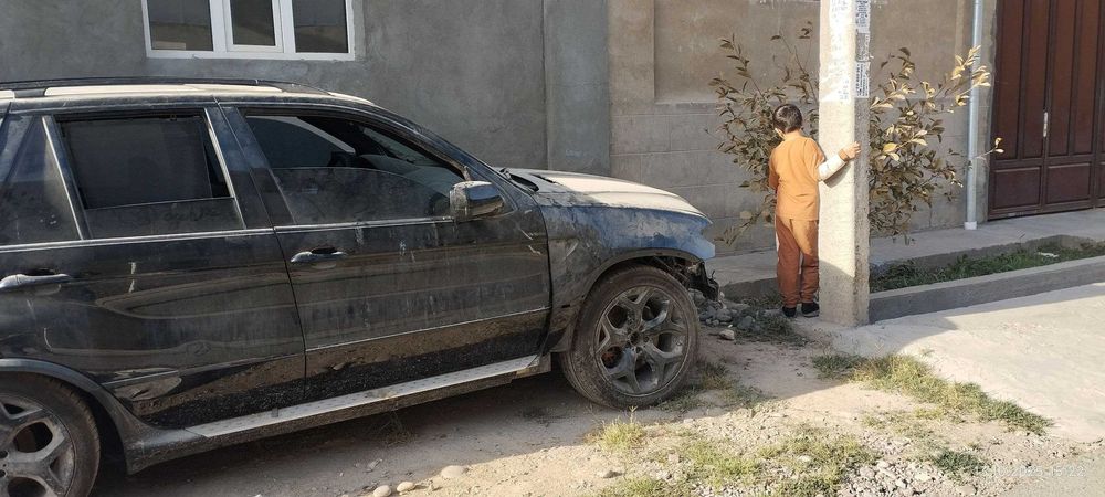 Продаю bmw x5 2000