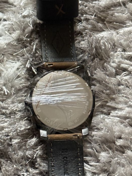 Ceas Fossil de bărbați nou,elegant și rafinat