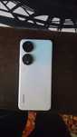 Продам  смартфон Honor x7b