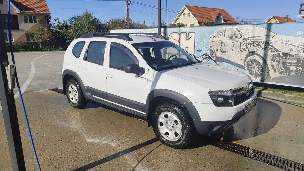Dacia Duster 4WD 1.6 16v - 2011 - Euro 5 - Laureate PLUS / CROSS