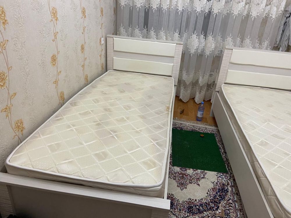 Кровать в отличном состояний