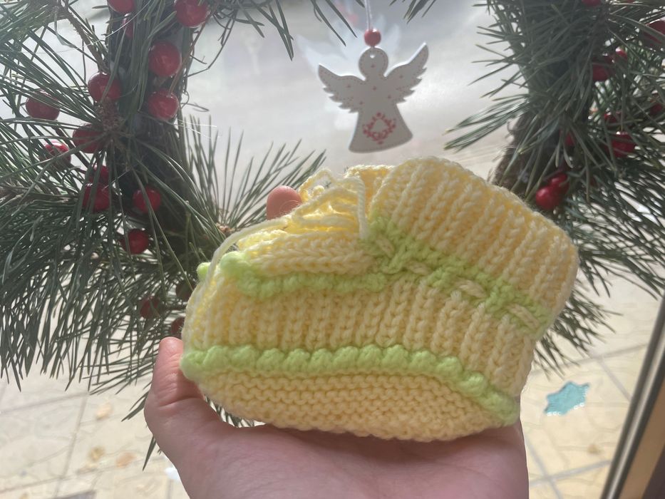 Плетени чорапки , жилетка и елек