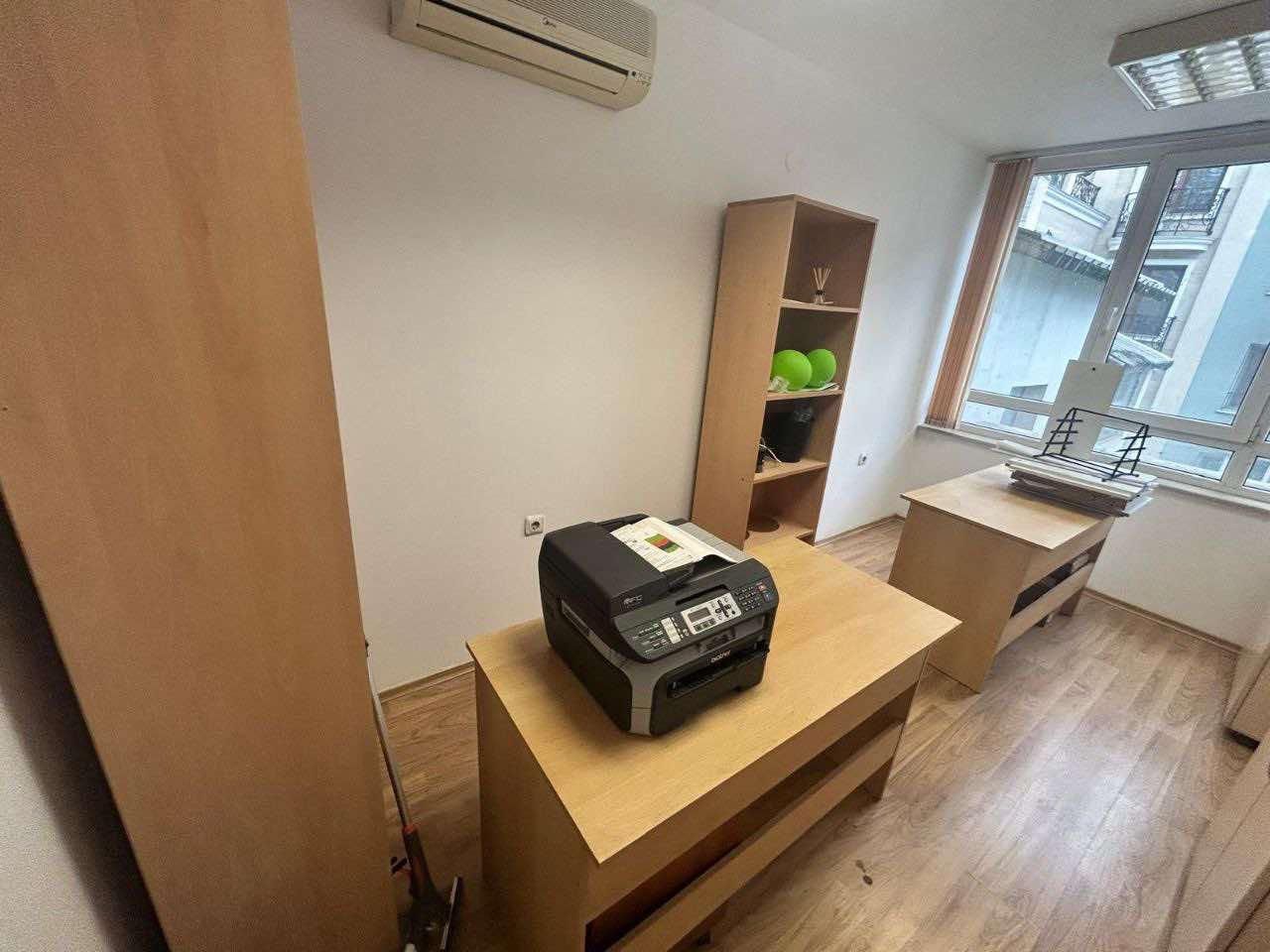 Дава се под наем Офис в Варна, Център - 60 кв.м за 500 € - Снимка #6