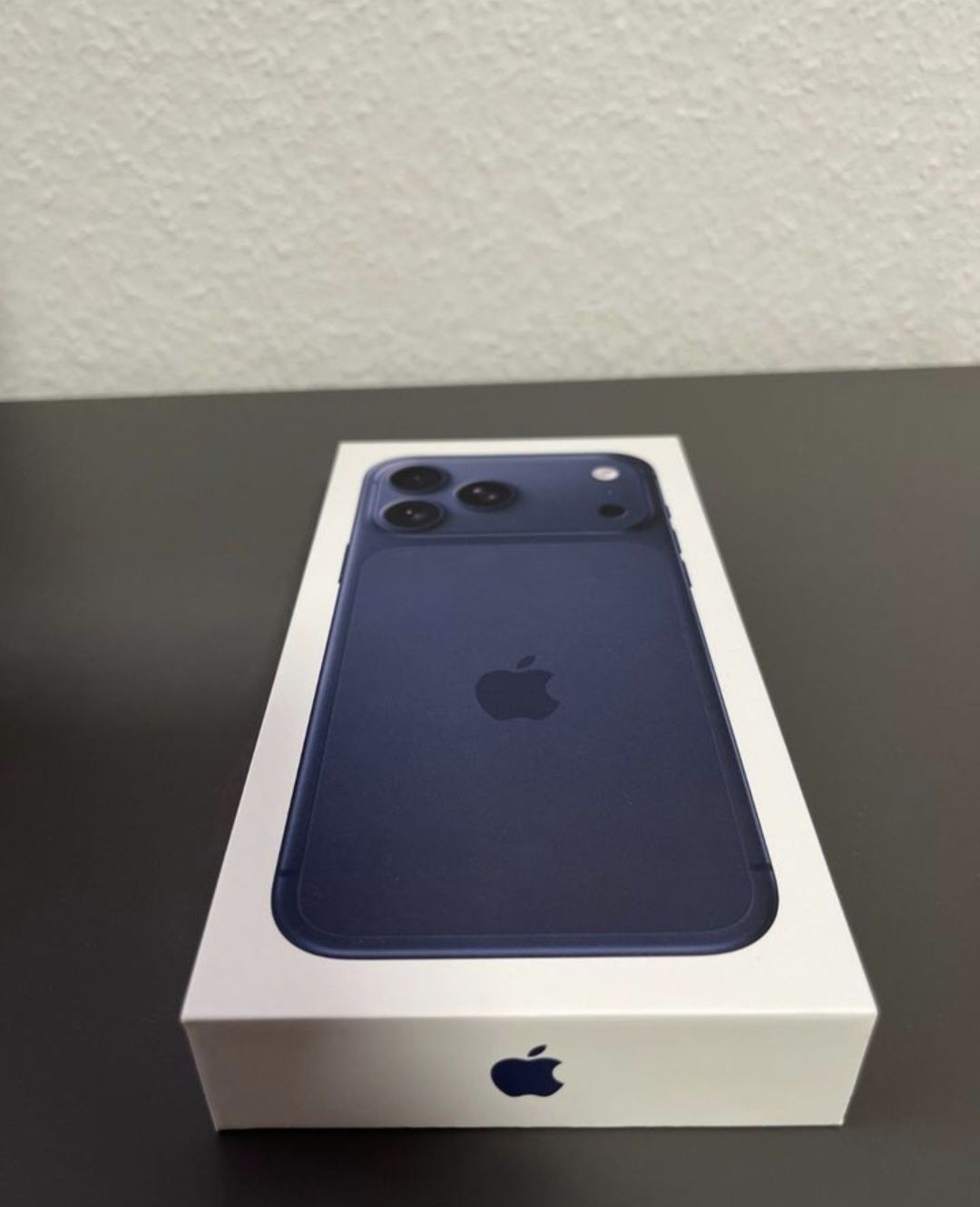 Iphone 17 pro Max 256GB Blue