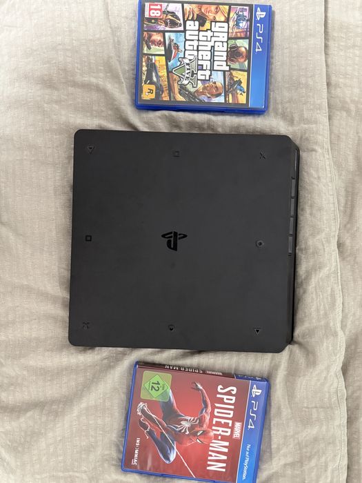 PlayStation 4 Slim 1TB + 2 jocuri (GTAV şi Marvel’s Spider-Man)