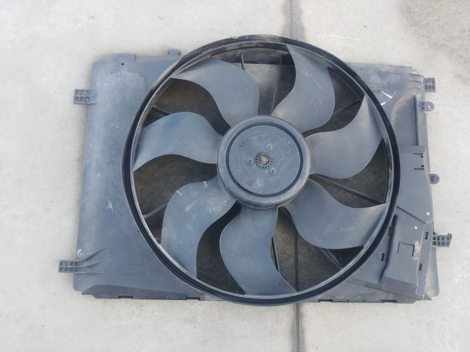 electroventilator 1.8b  mercedes c-class w204  3136613344  0130307015