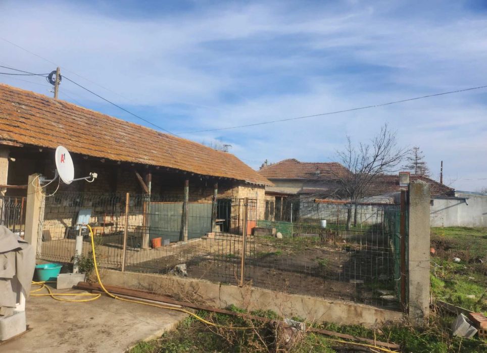 Продава се Къща в с. Куцина, Област Велико Търново - 100 кв.м за 725 €/кв.м - Снимка #11