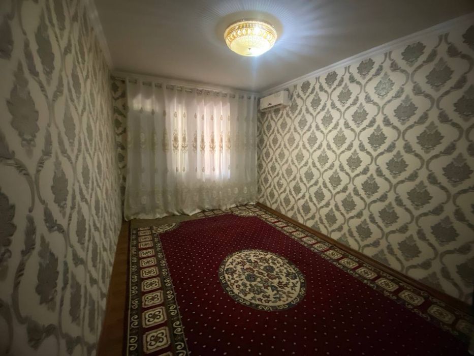 Юнусабад-7, 2/2/4, раздельные комнаты, не торец.