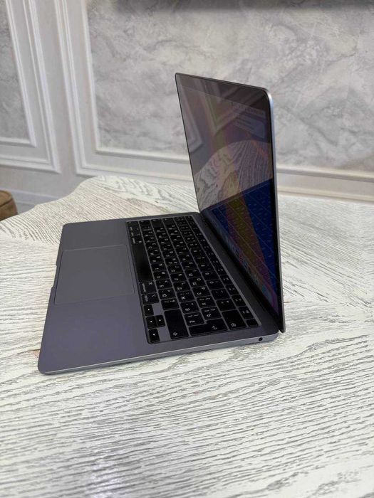 MacBook Air Retina 13-inch 2020