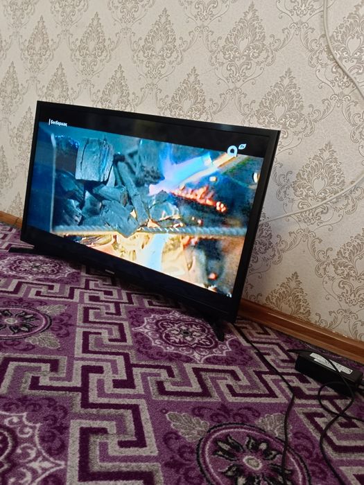 Телевизор продаётся.