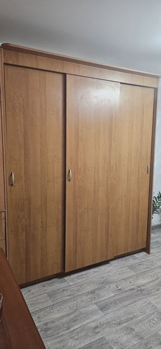 Плательный шкаф купе