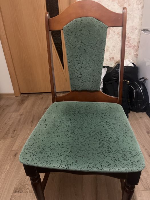 Продам стулья.