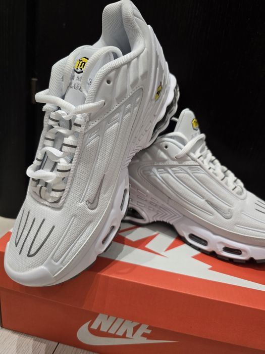 Nike Air max Tn Plus White  noi la cutie