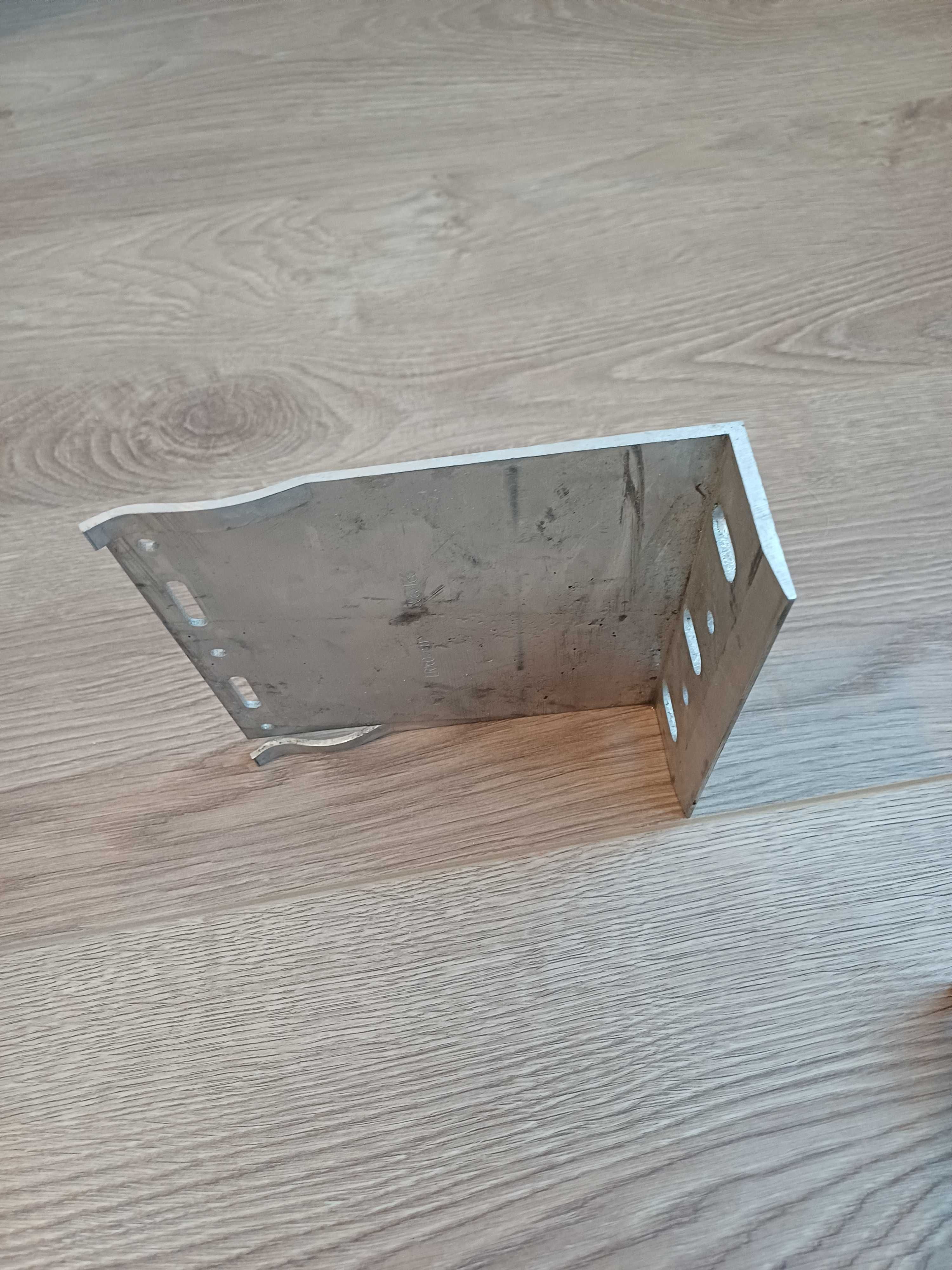 Consolă de fațade ventilație aluminiu