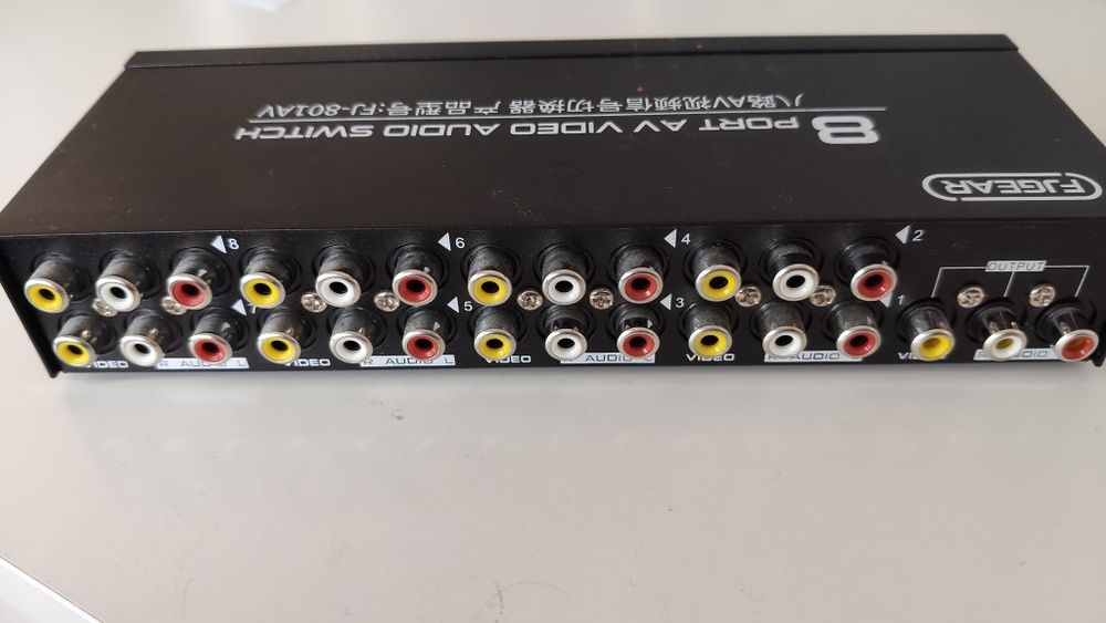Аудио & Видео суич - 8 порта