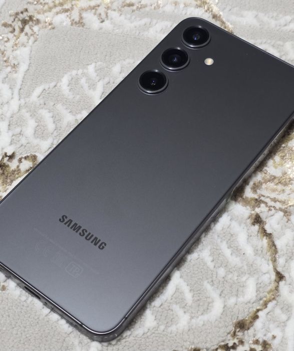 Продам Samsung s24