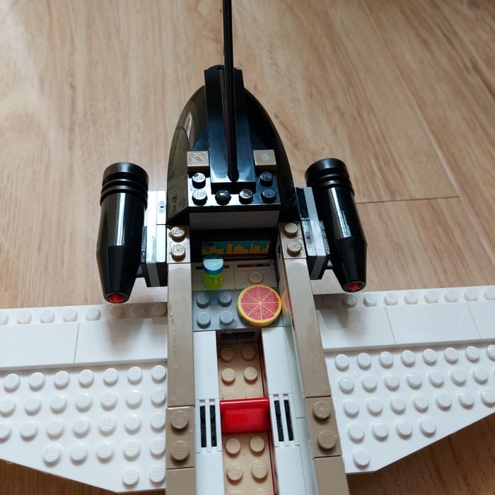 Set Lego Avion și Mașina remorca Skijet