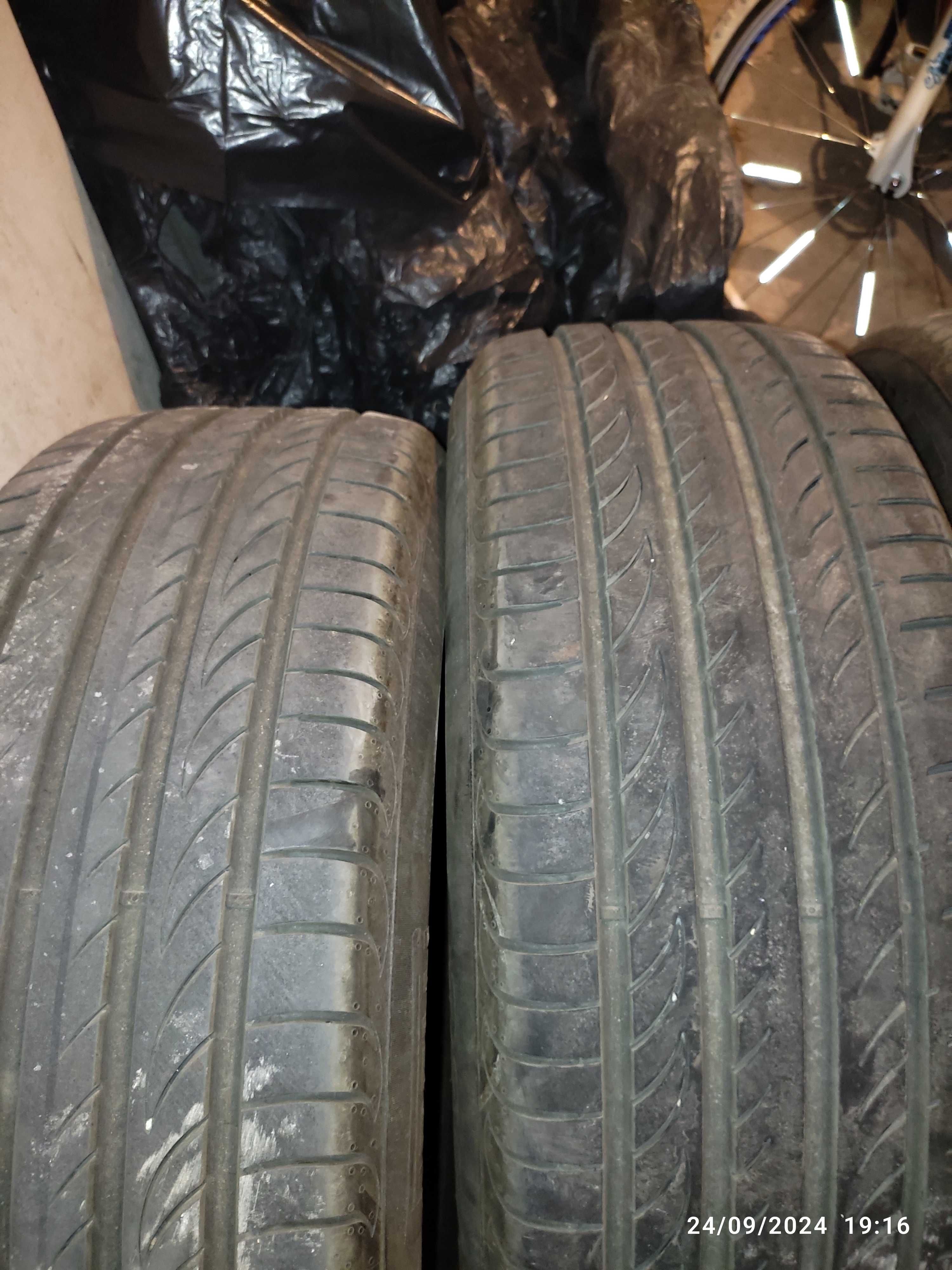 Гуми PIRELLI 225/55 R18 98v летни 4 бр.