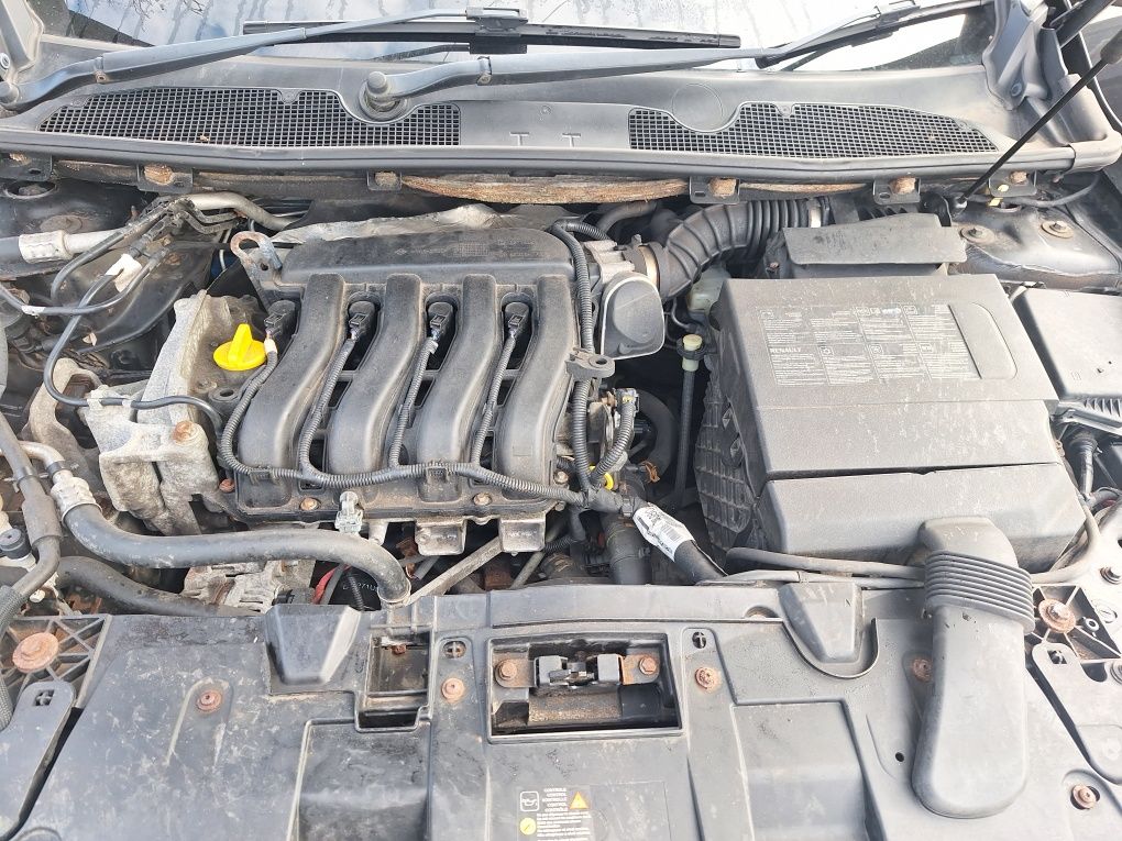 Dezmembram Renault Megane 3 1.6 benzina 16 valve an fabricatie 2009