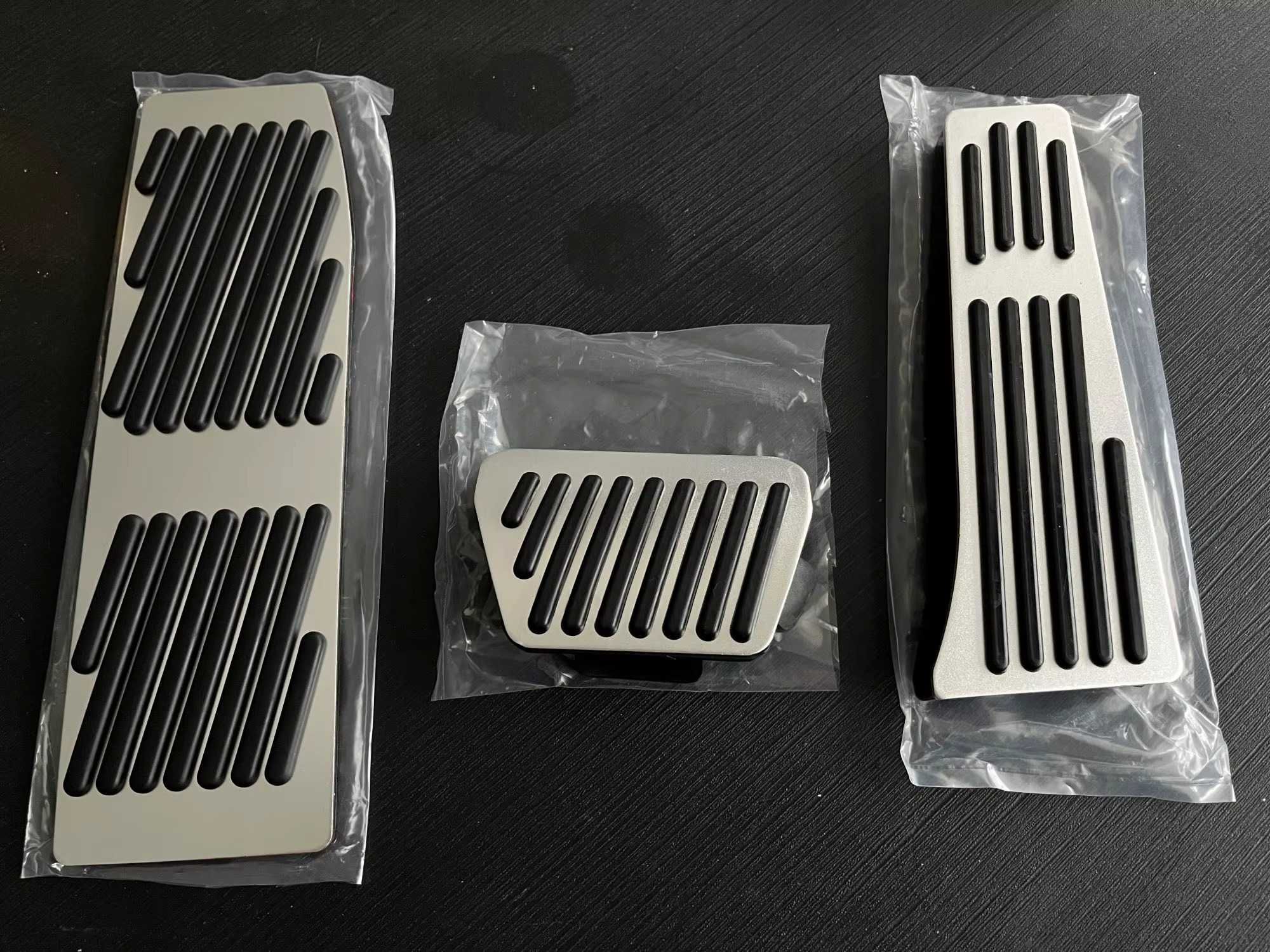 Set Ornamente Pedale Aluminiu BMW Seria E Manual / Automat Plug & Play