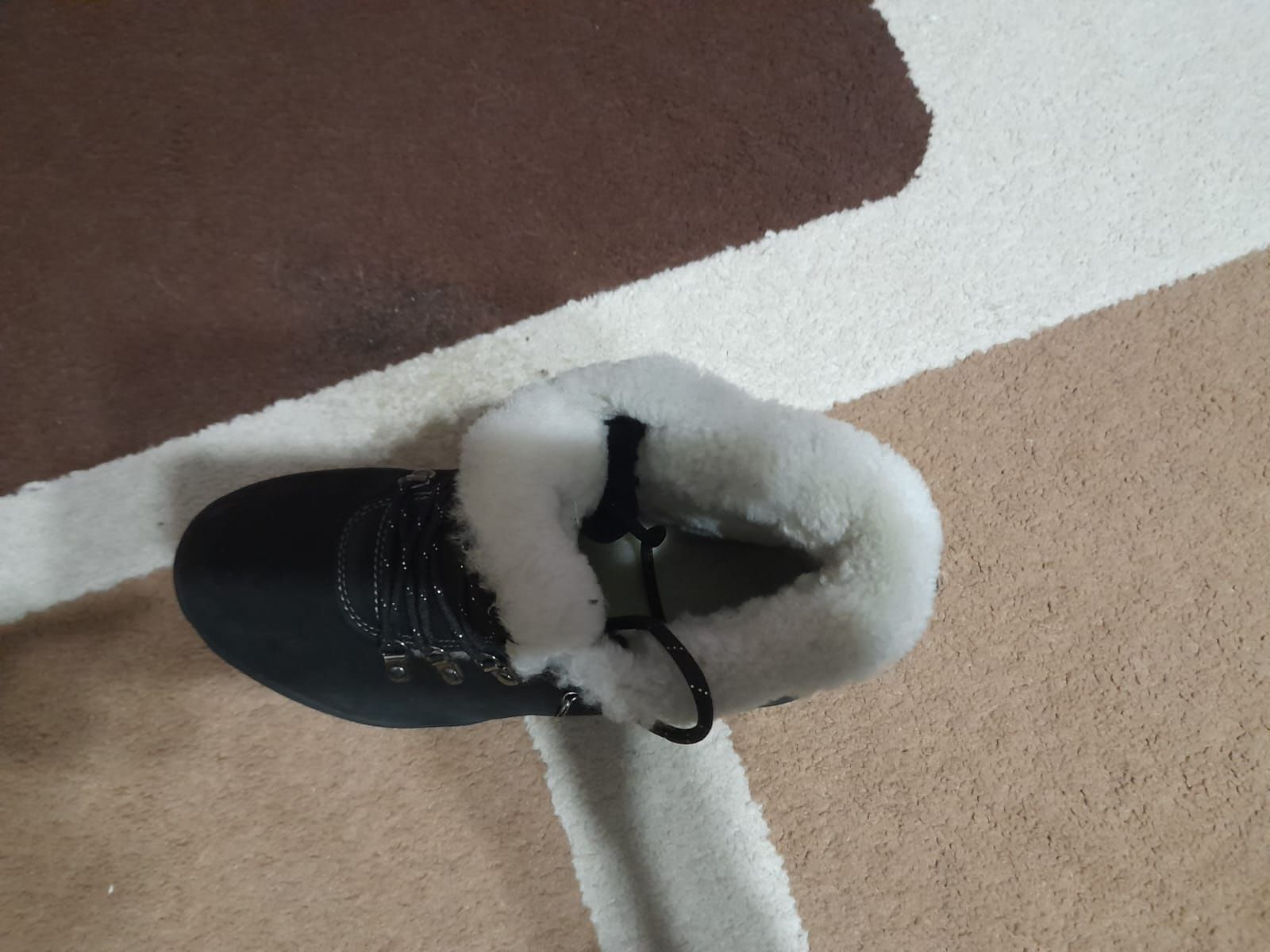Зимние женские ботинки