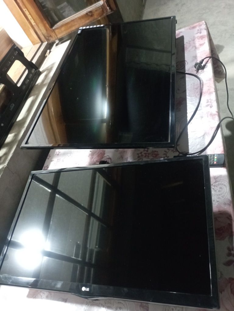 Televizor Artel 42 va LG 28