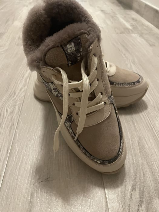 Боти/ маратонки/ скечърс