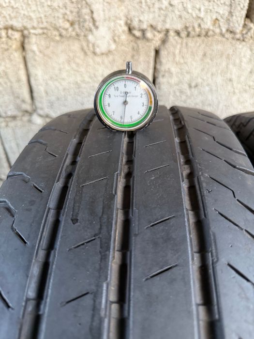 215 65 16C Continental, in stare foarte buna, dot 2021