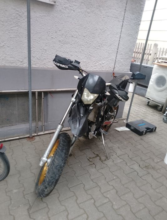 Vând CPI SM 50  supermoto