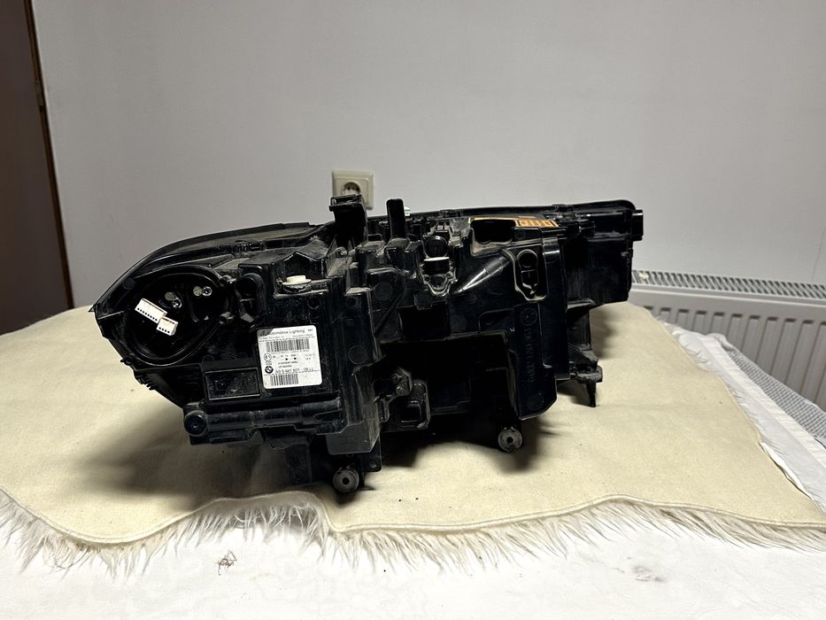 Ляв фар BMW X7 G07 LASER