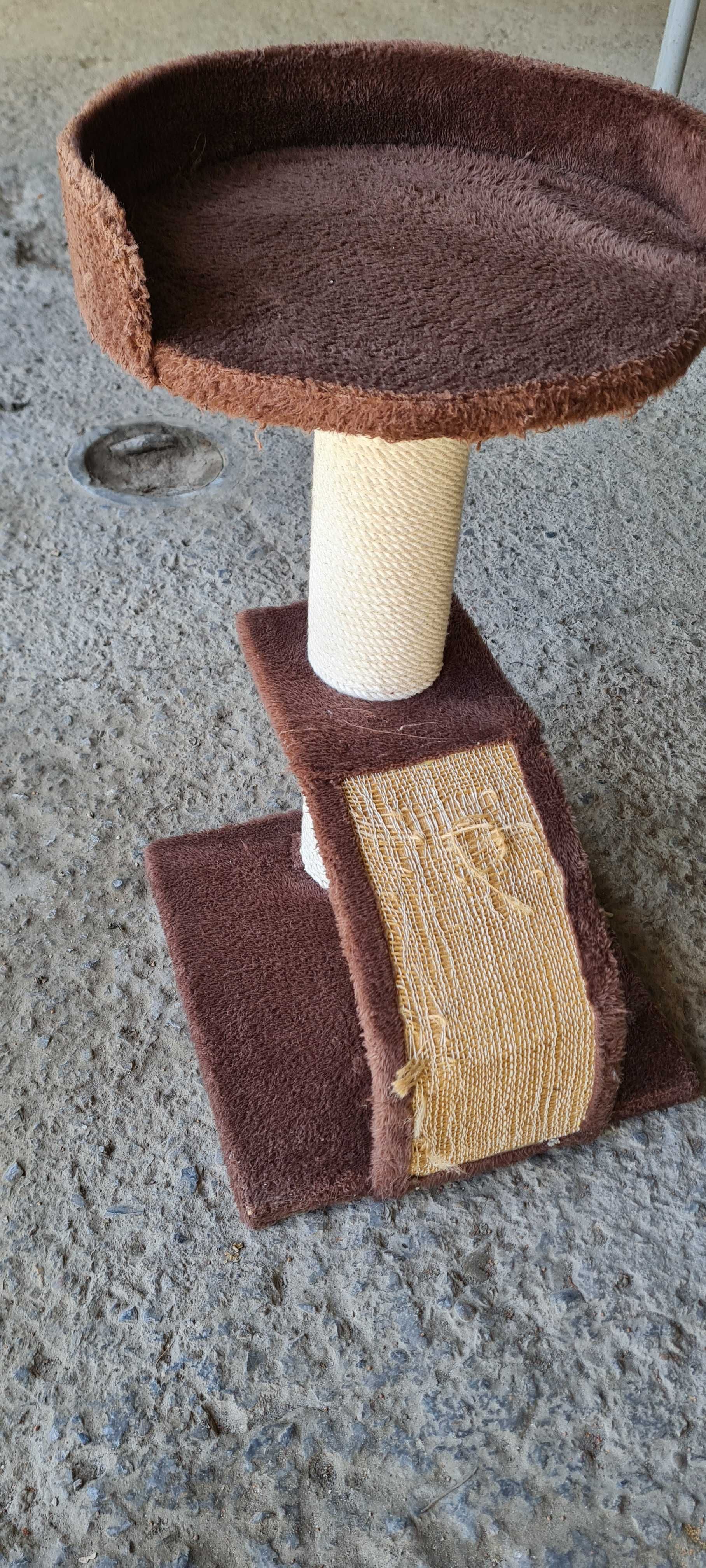 Продам стульчик для кошки.