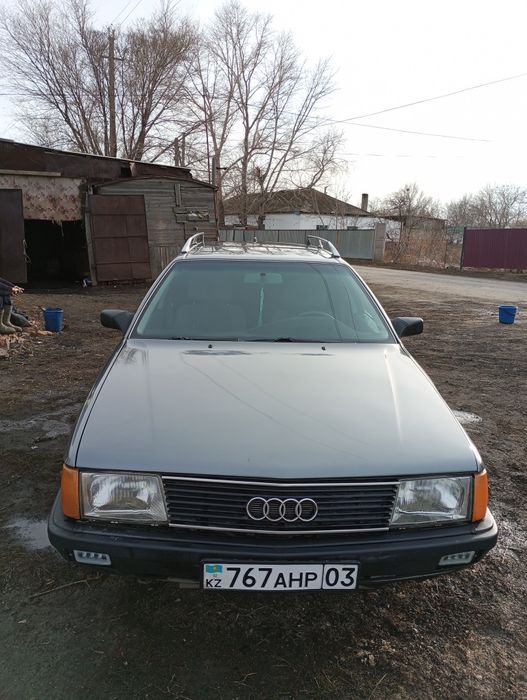 Продам Ауди100,на ходу,2,3
