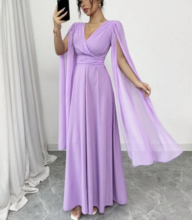 Елегантна лилава рокля с ефирни ръкави