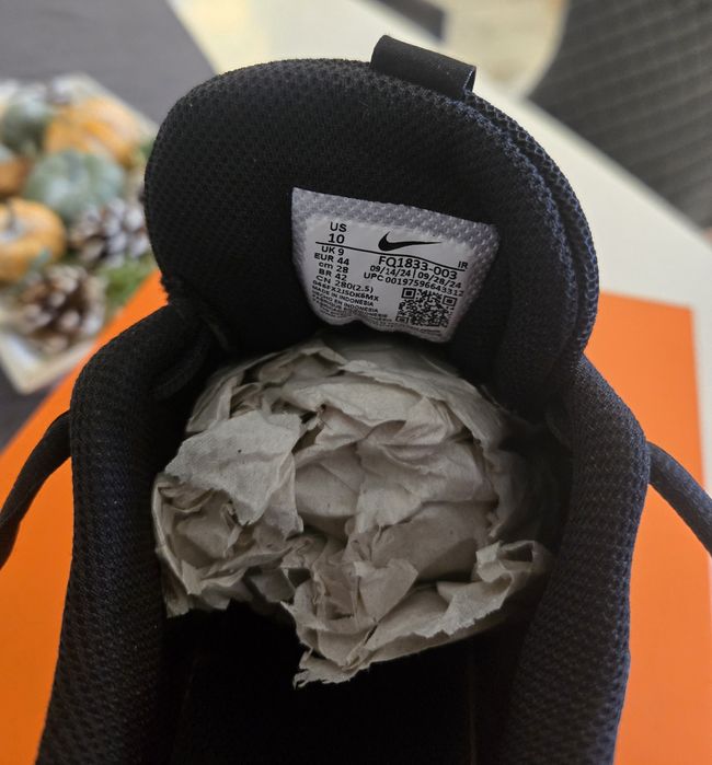 Оригинални чисто нови маратонки Nike