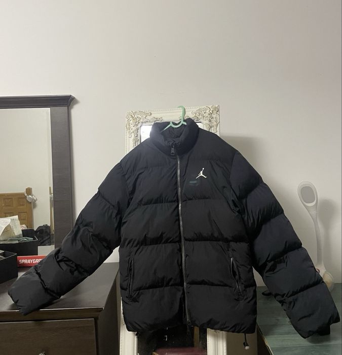 Geaca jordan noua nu am purtato niciodata