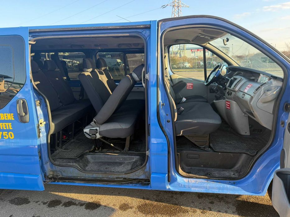 Renault Trafic II  / 8+1 LUNG