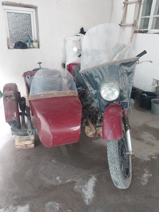 Matasikl ural qizil