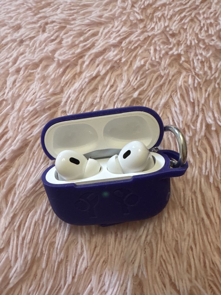 iPhone X, AirPods, MagSafe