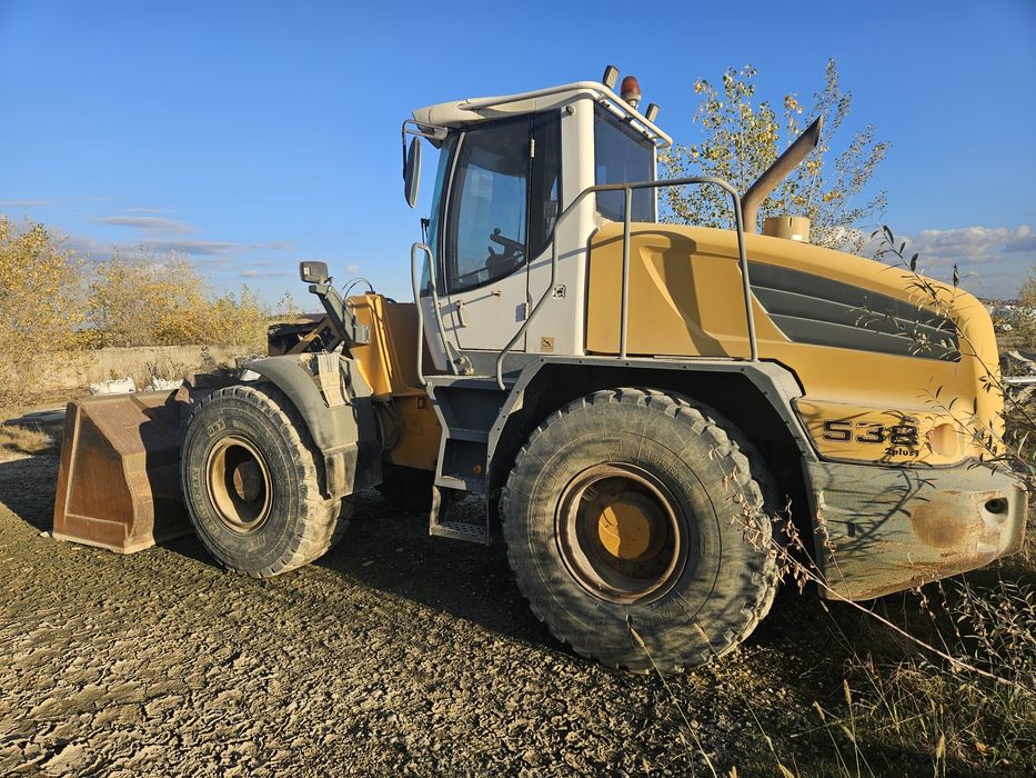 Vând excavator, vola