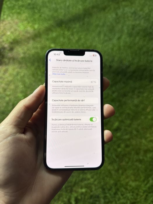 Vand iPhone 14 negru 87% bateria sau schimb