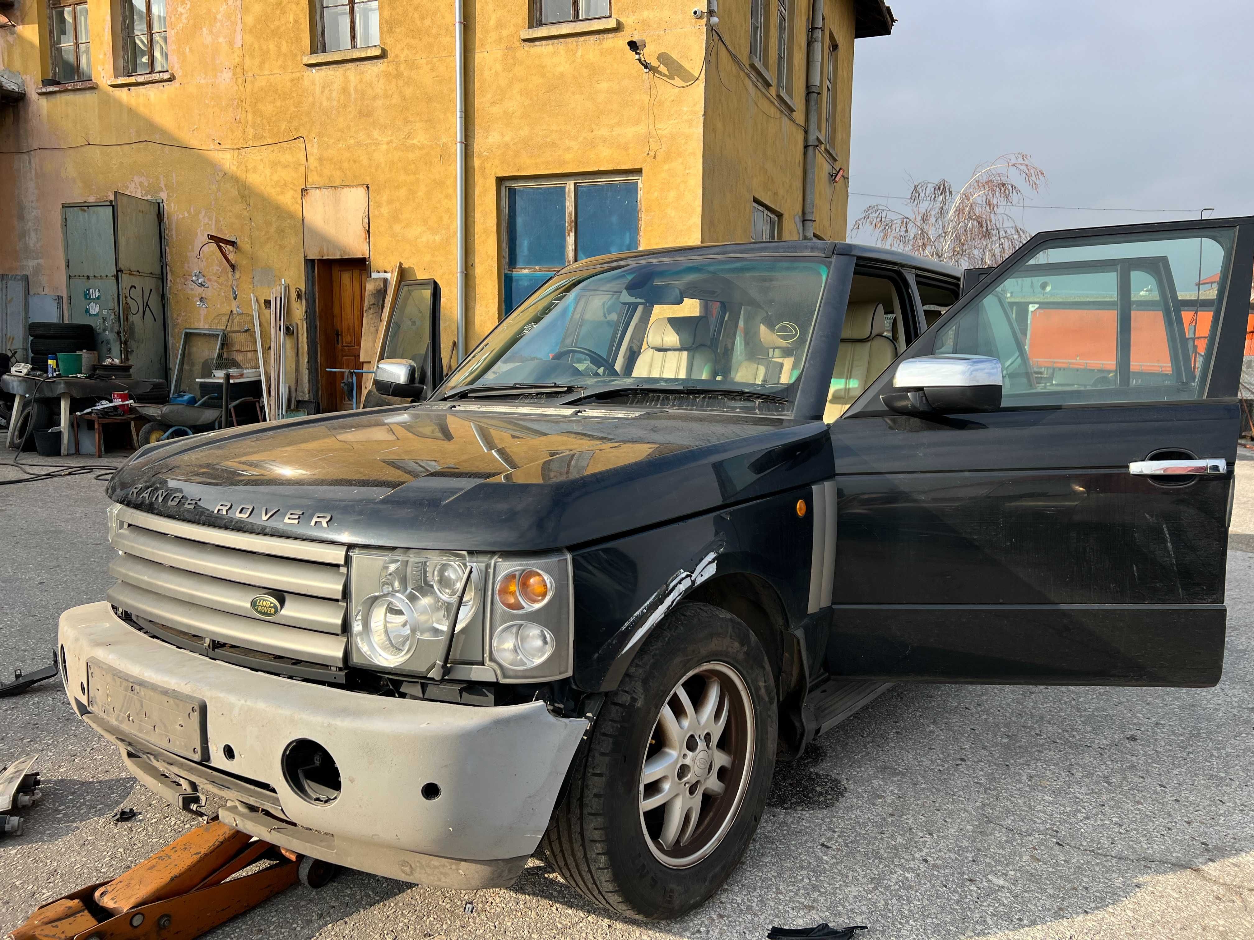 LAND ROVER RANGE ROVER Engine Type:2926 cc
Transmission:5 SPEED AUTO