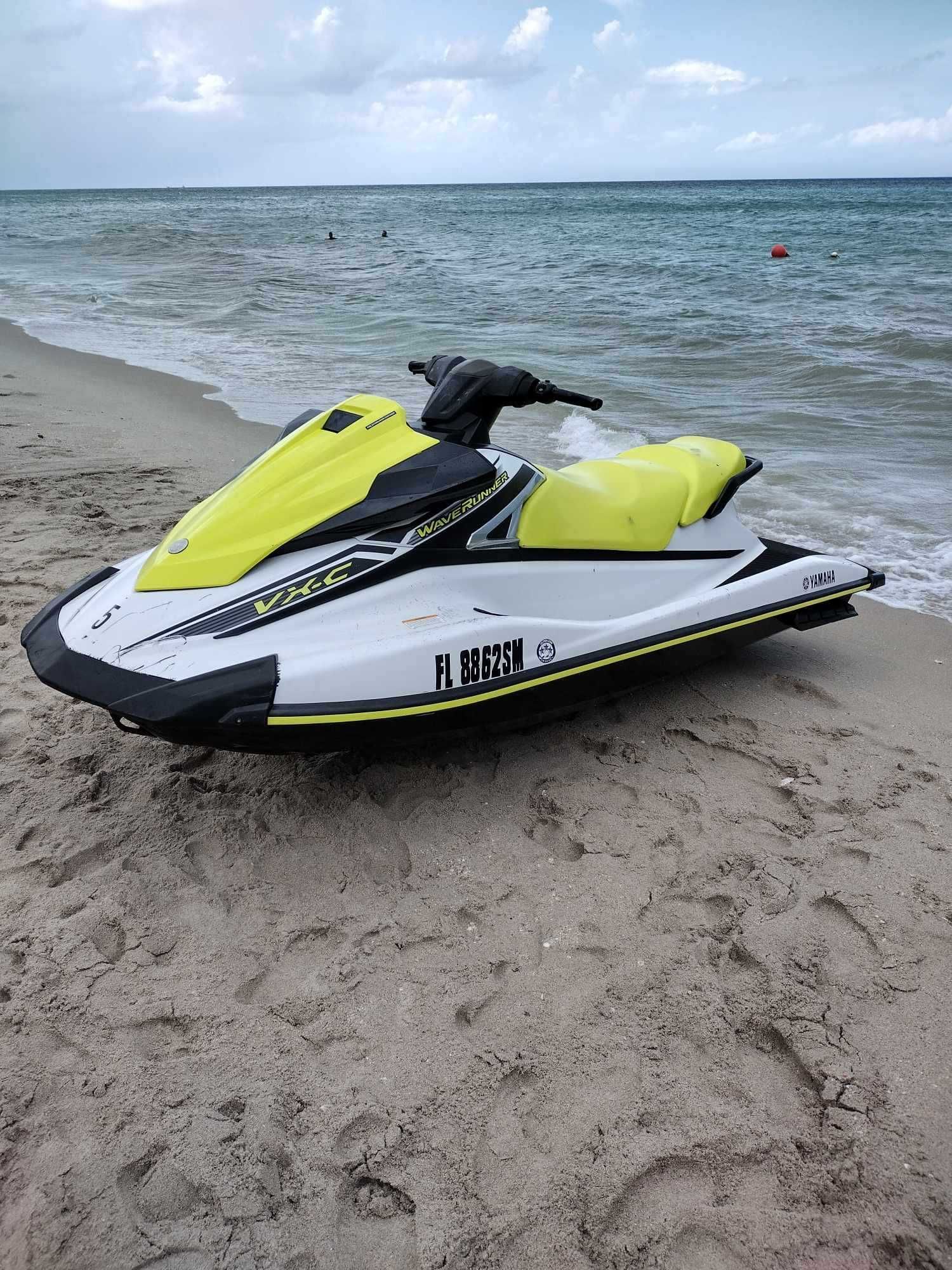 Джет Кавазаки 300 HP + Ямаха & 175 HP Меркурий двигател