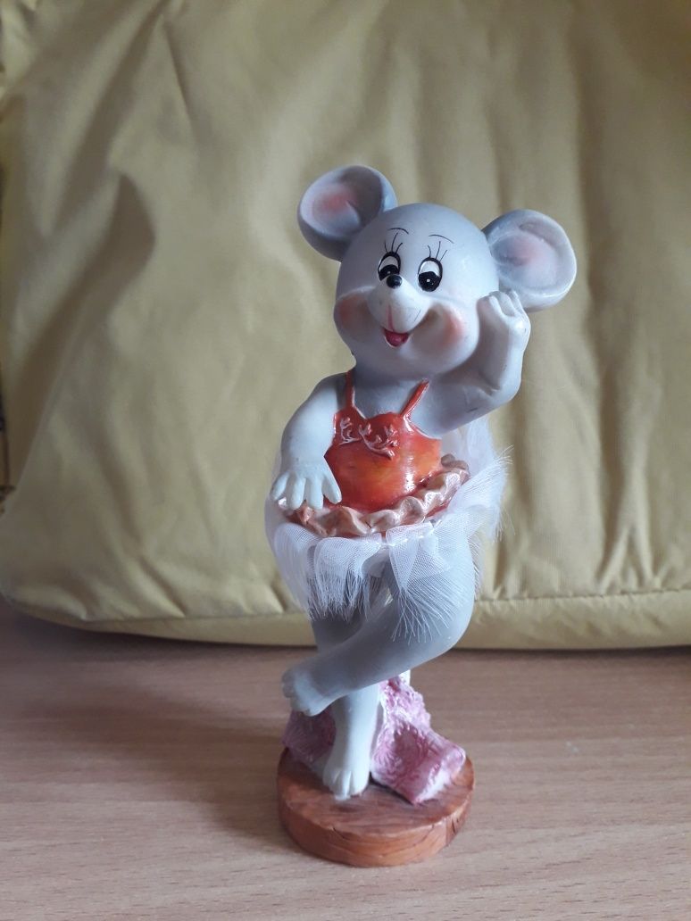 Счастливая мышка балерина