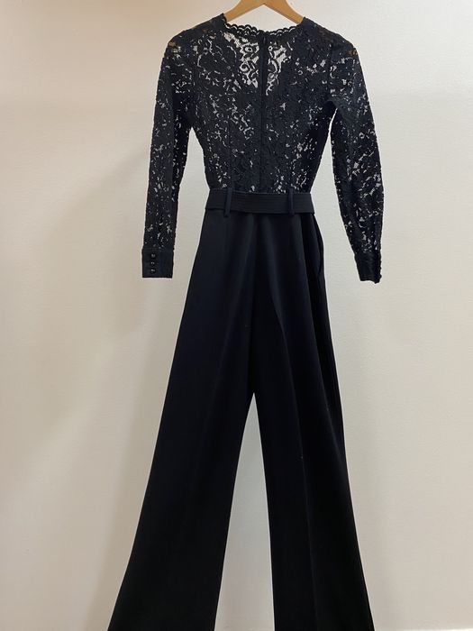 Стилен черен дамски гащеризон с дантела