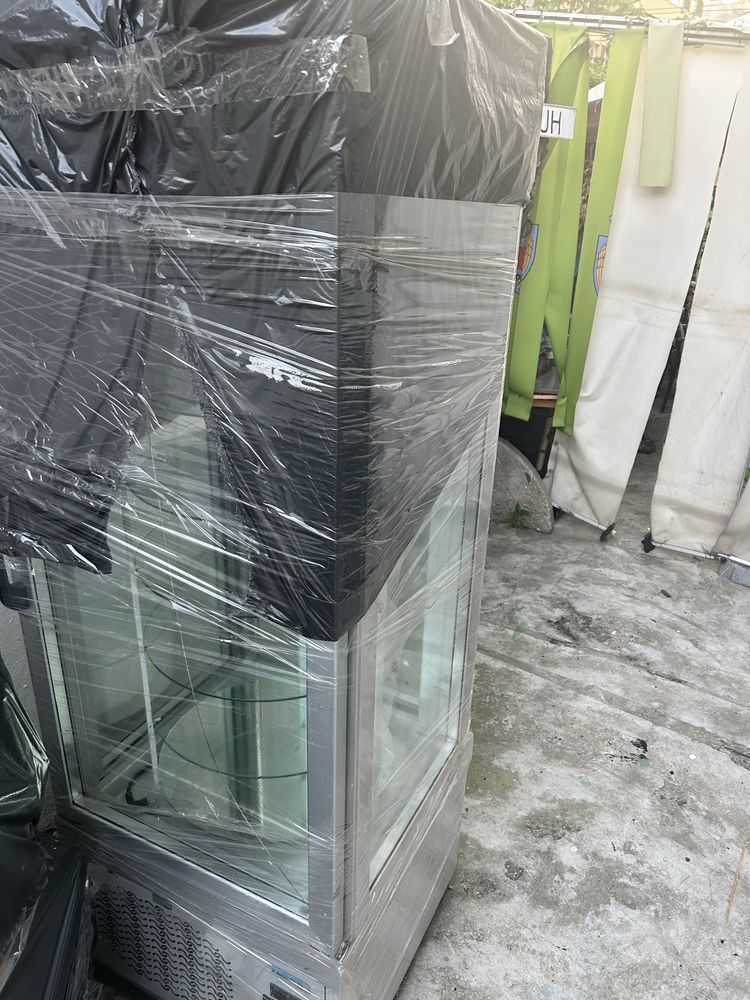 Vand vitrina verticala rotativa pentru torturi