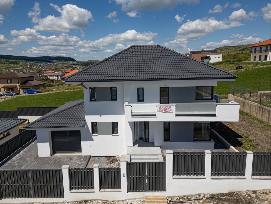 Vand casa unifamiliala la intrare in chinteni