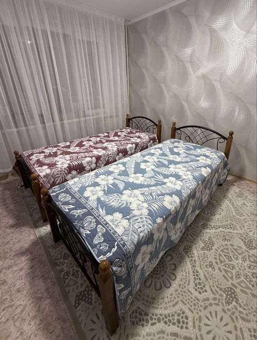 срочно продается кроватки с матрасом