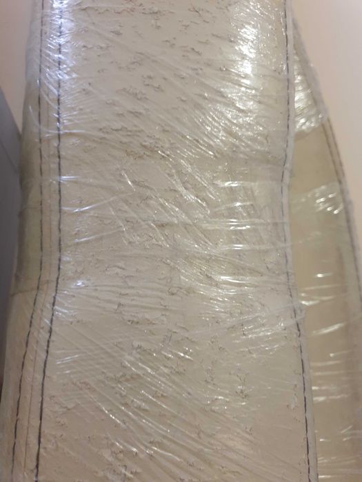 Продавам тапицирана спалня Уейв на Ергодизайн /за претапициране е!/