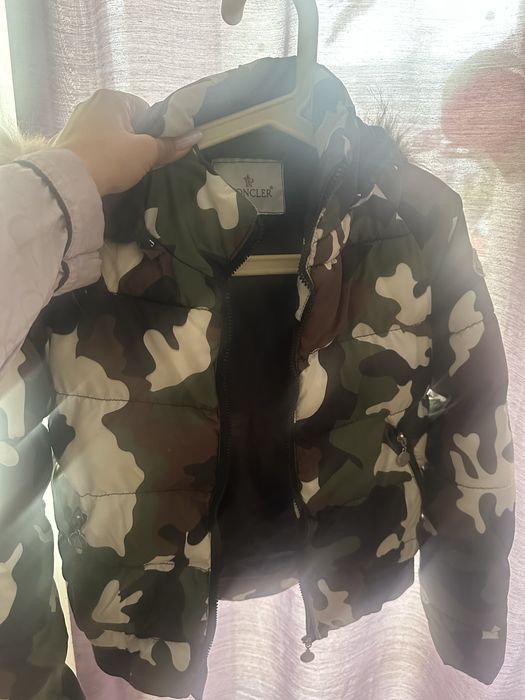 Яке Moncler M-C размер